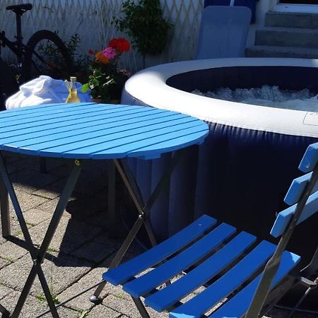 Gite La Petite Maison Horlogere Et Jacuzzi , Raquettes Les Fontenelles ภายนอก รูปภาพ